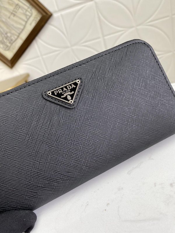 プラダ財布コピー素材ディテール